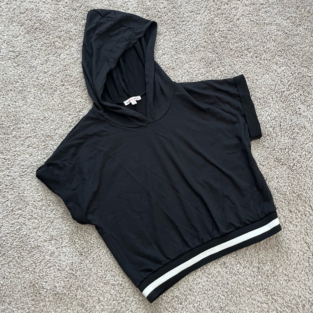Athletic Cropped Black Hooded Women's Top size Large